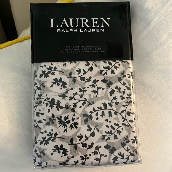 Lauren Ralph Lauren standard pillowcases, Eva print - Picture 1 of 4